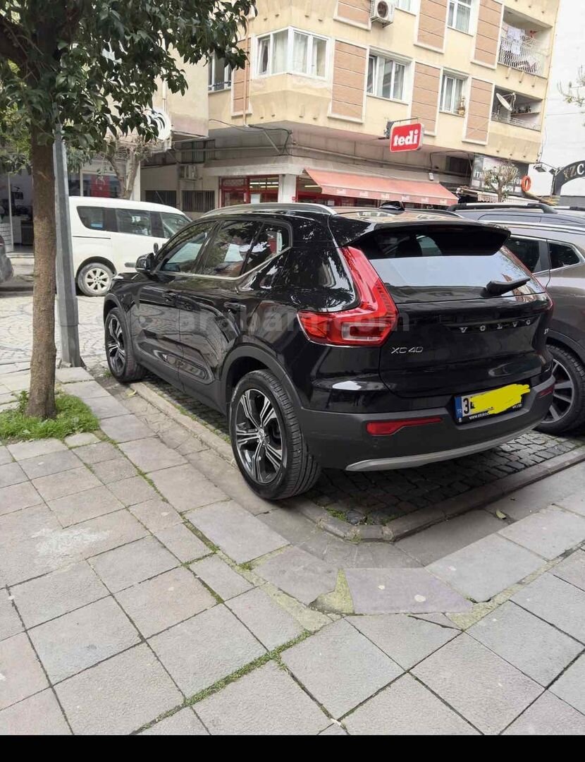 Sahibinden Volvo XC40 1.5 T3 Inscription 2022 Model 2