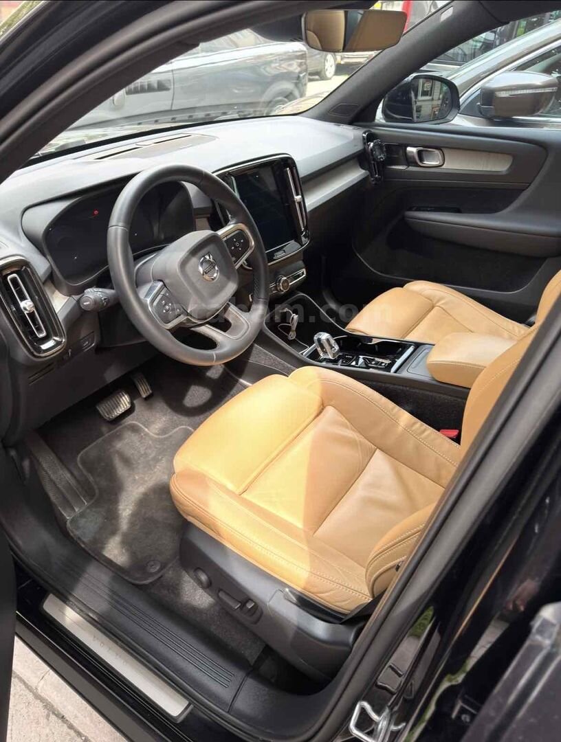 Sahibinden Volvo XC40 1.5 T3 Inscription 2022 Model 6