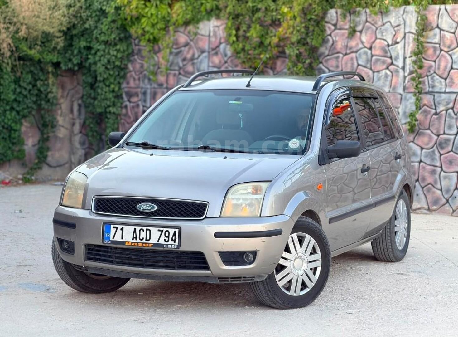 Sahibinden Ford Fusion 1.6 Lux 2004 Model 295 km Gri (titanyum) 1