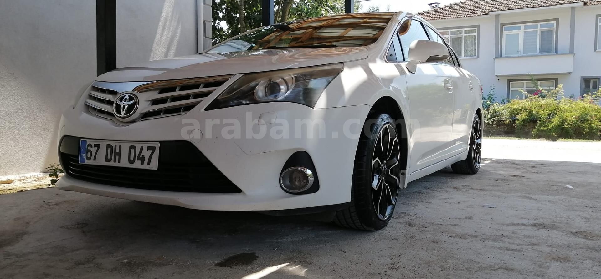 Sahibinden Toyota Avensis 1.6 Elegant 2012 Model 4