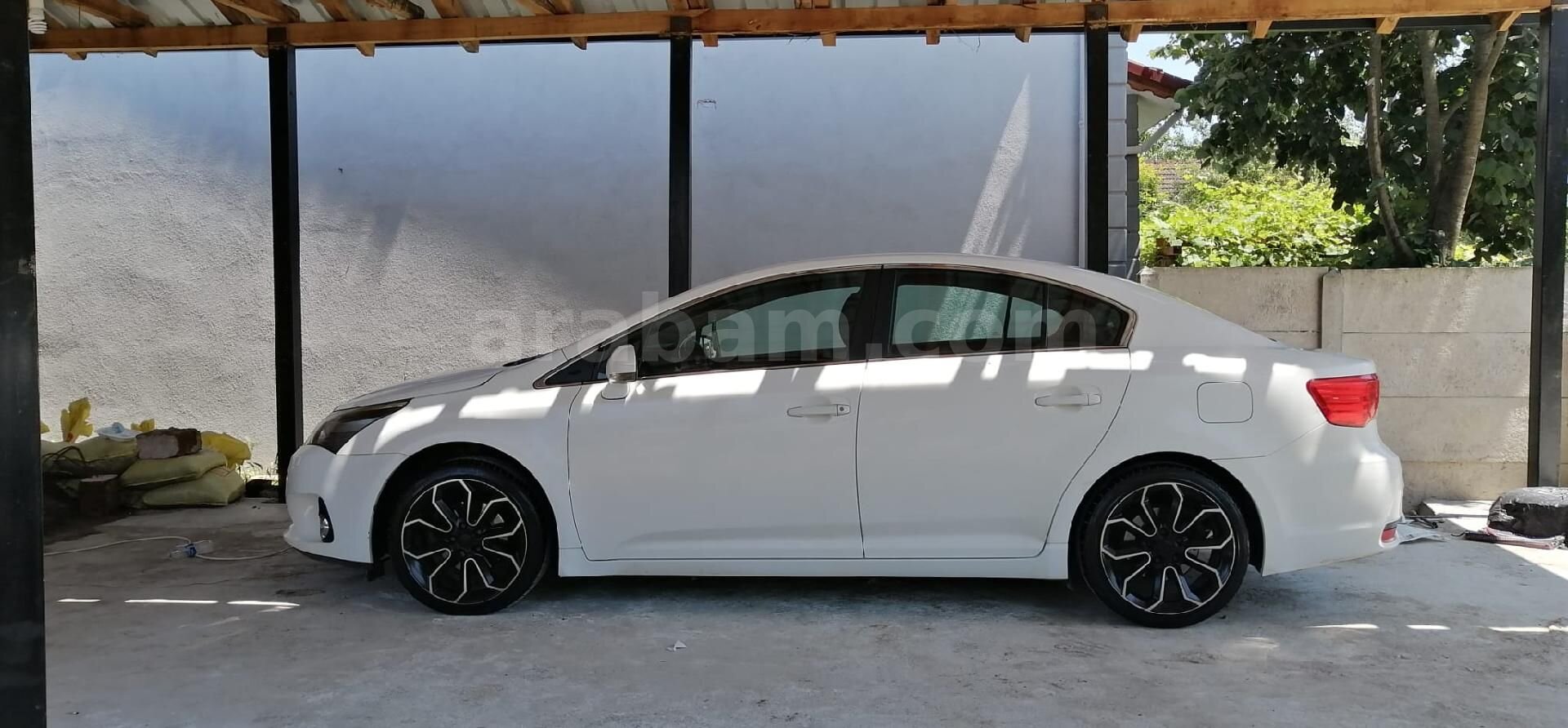 Sahibinden Toyota Avensis 1.6 Elegant 2012 Model 2