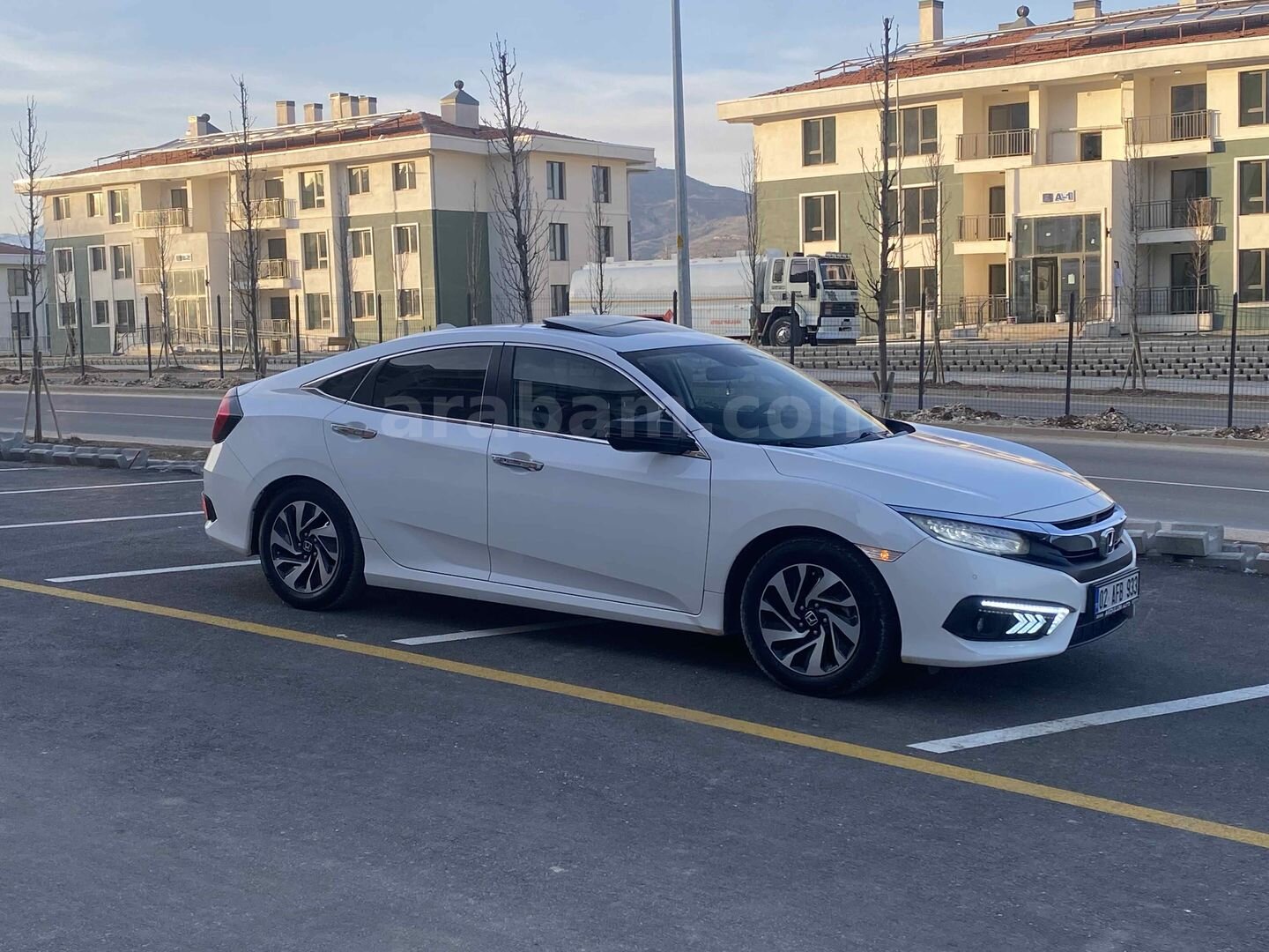 Sahibinden Honda Civic 1.6i VTEC Eco Executive 2018 Model 2