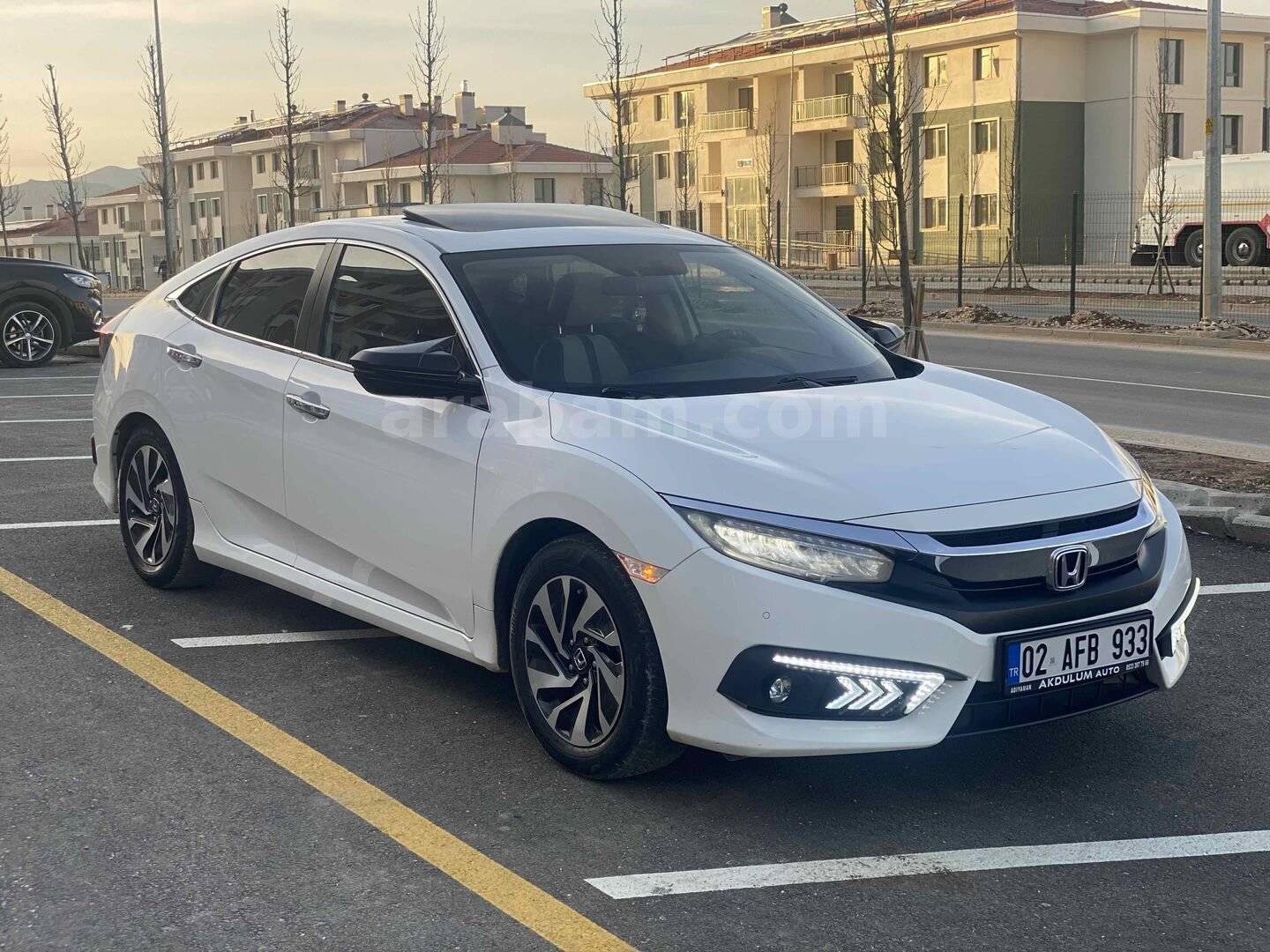 Sahibinden Honda Civic 1.6i VTEC Eco Executive 2018 Model 3