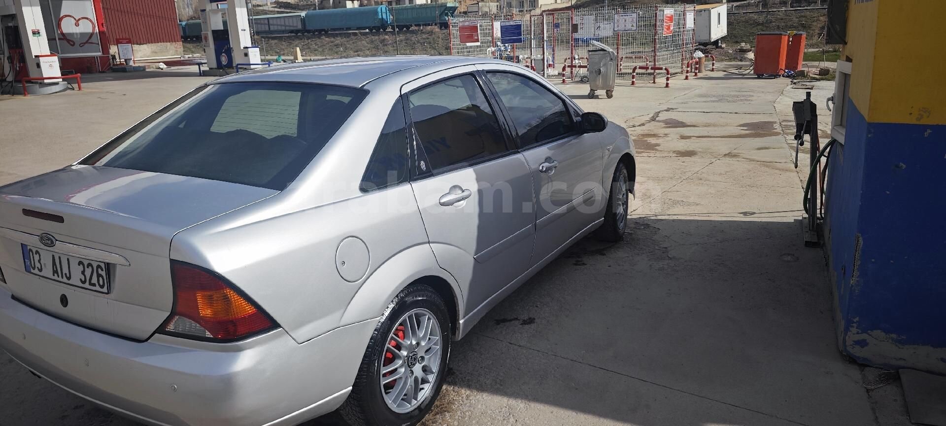 Sahibinden Ford Focus 1.6 Ambiente 2001 Model 3