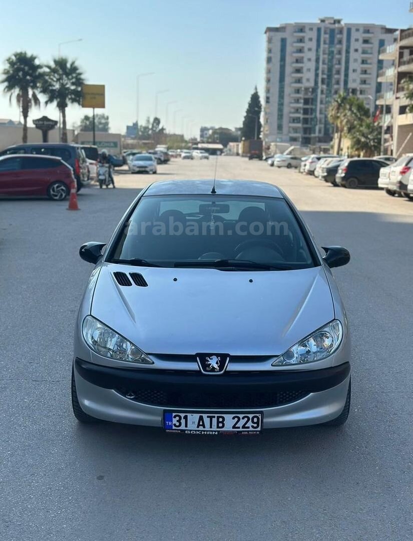 Sahibinden Peugeot 206 1.4 Premium 2004 Model 260.000 km Gri 1