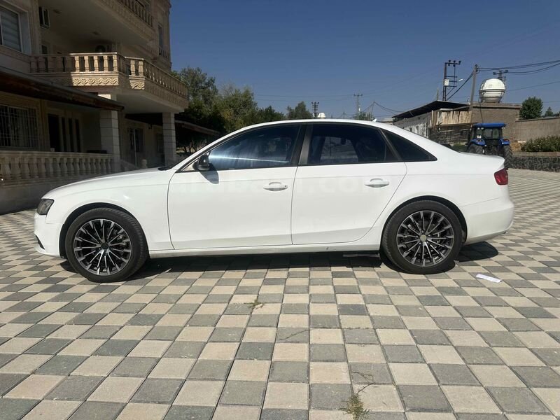 Sahibinden Audi A4 Sedan 2.0 TDI 2015 Model 260.000 km Beyaz