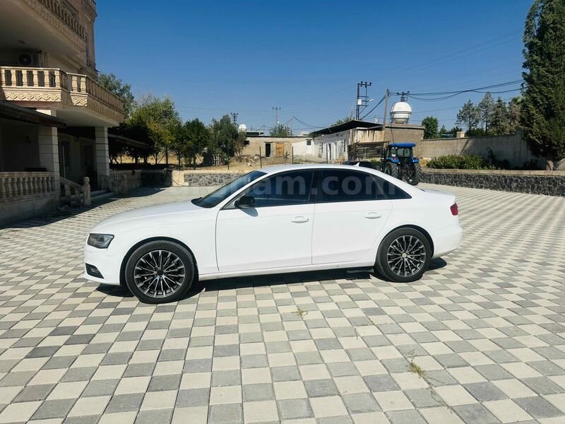 Sahibinden Audi A4 Sedan 2.0 TDI 2015 Model 260.000 km Beyaz 2