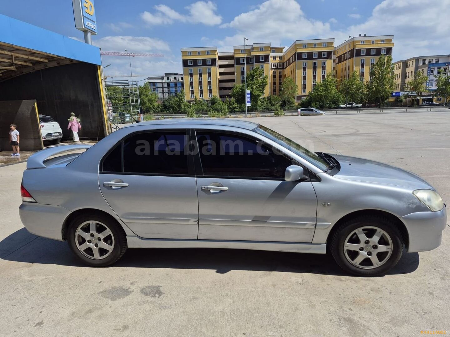 DÜŞÜK KM SORUNSUZ LANCER 4