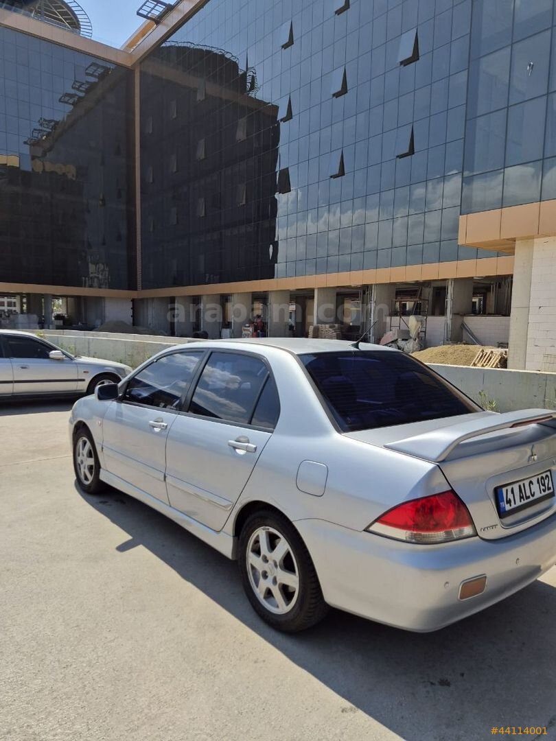 DÜŞÜK KM SORUNSUZ LANCER 6
