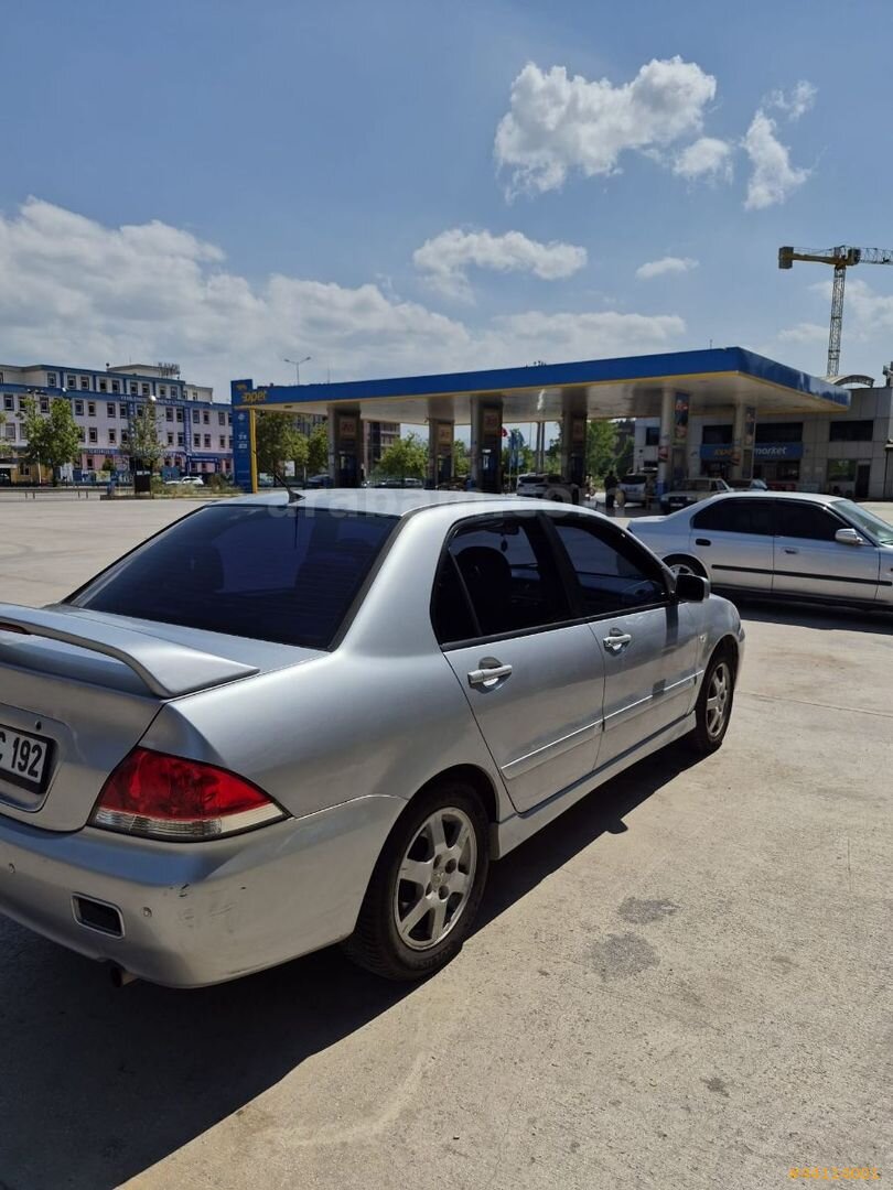 DÜŞÜK KM SORUNSUZ LANCER 7