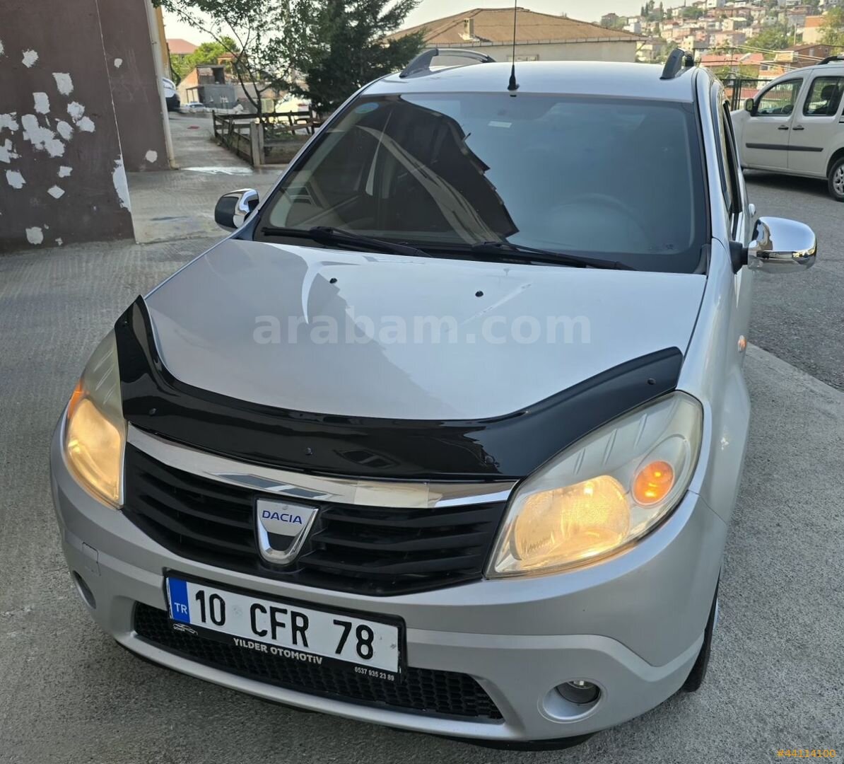 185 BİNDE DÜŞÜK KİLOMETRE DOLU PAKET KLİMA AKTİF SANDERO 4