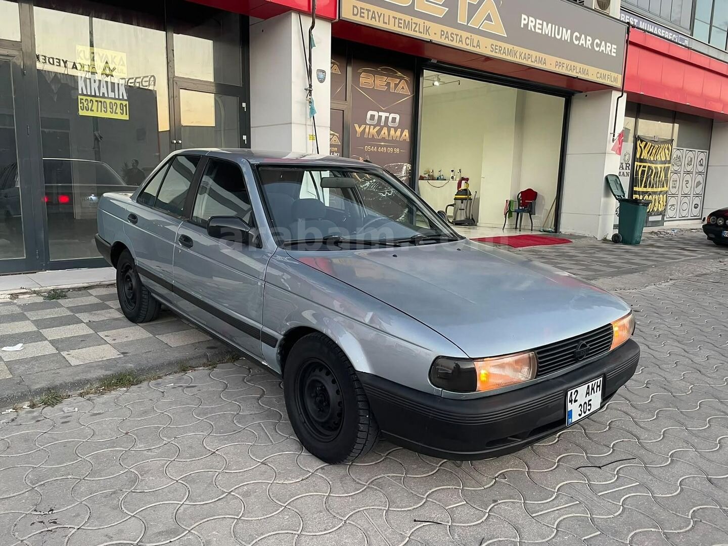 Sahibinden Nissan Sunny 1.6 LX 1992 Model 258.450 km Mavi (metalik) 2