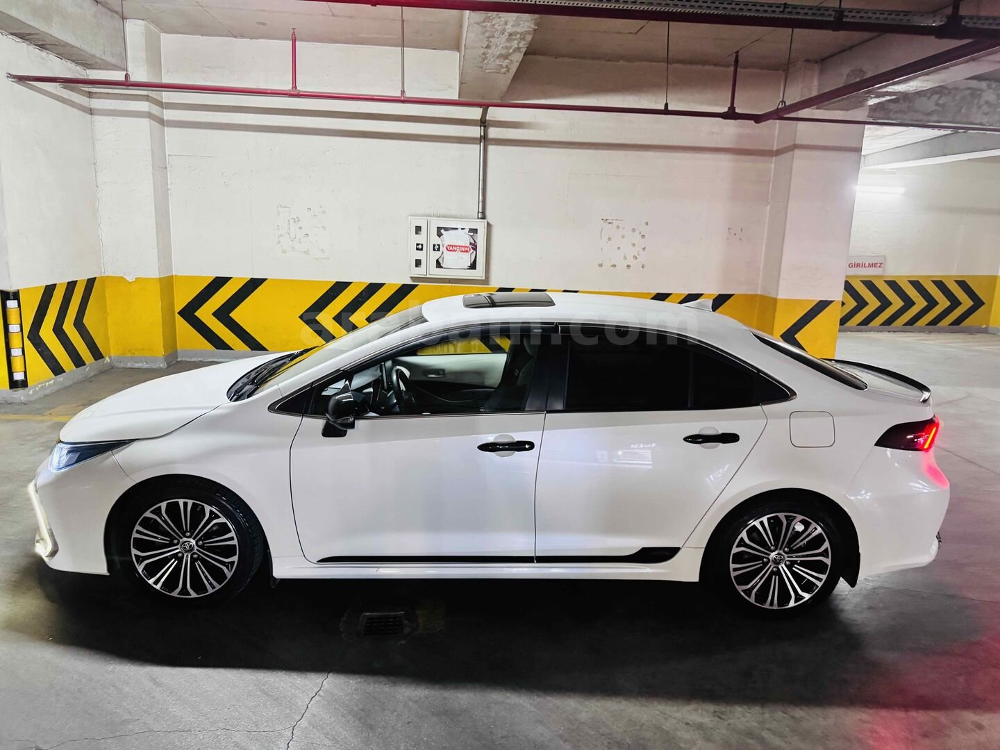 Sahibinden Toyota Corolla 1.6 Flame X Pack 2020 Model 5