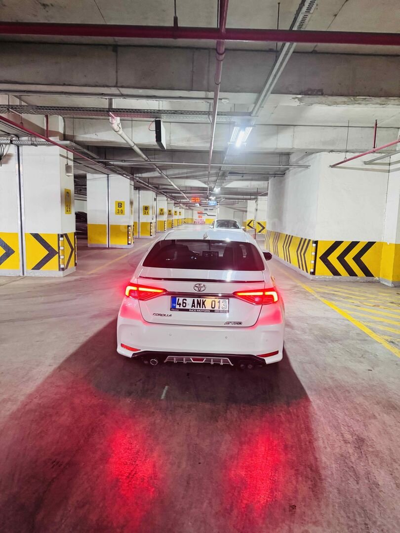 Sahibinden Toyota Corolla 1.6 Flame X Pack 2020 Model 3