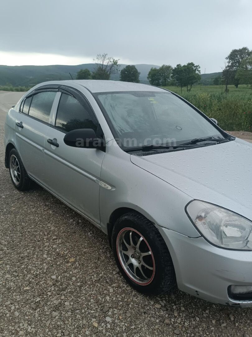 Sahibinden Hyundai Accent Era 1.5 CRDi-VGT Style 2009 Model 2
