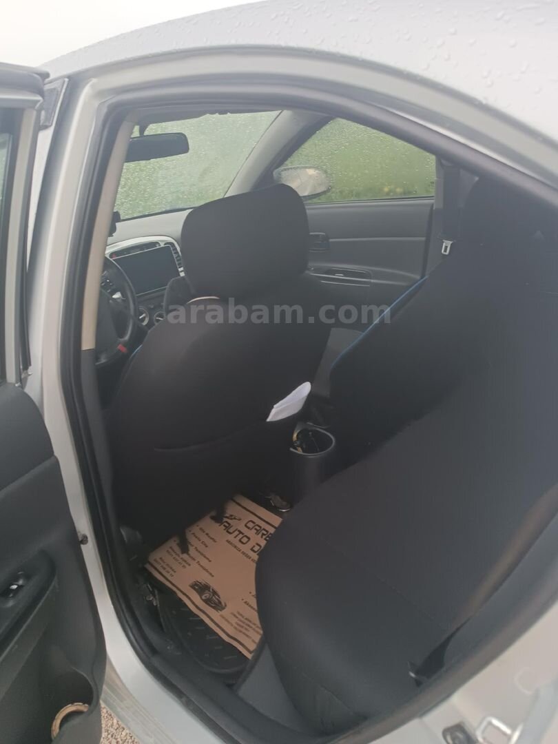 Sahibinden Hyundai Accent Era 1.5 CRDi-VGT Style 2009 Model 5