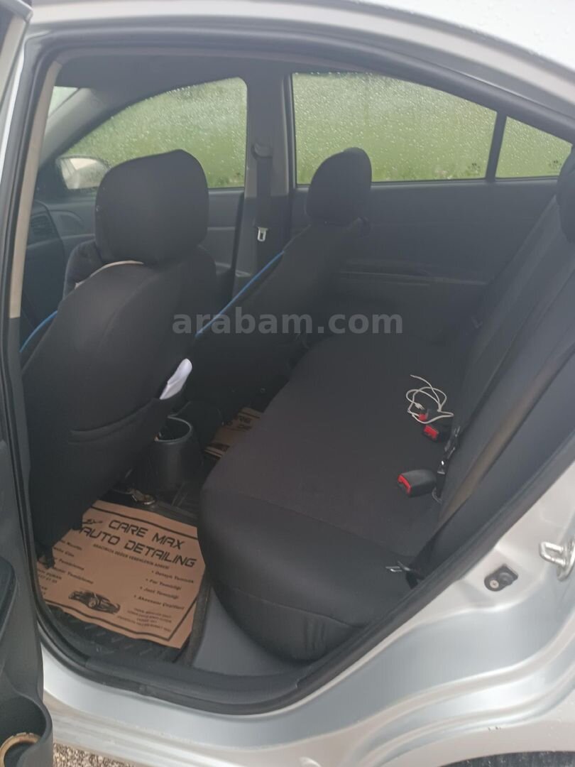 Sahibinden Hyundai Accent Era 1.5 CRDi-VGT Style 2009 Model 6