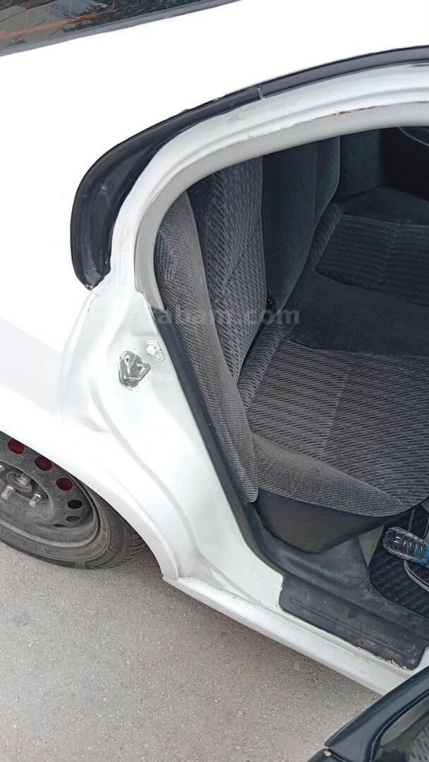 Sahibinden Honda Civic 1.6 i ES 2000 Model 3
