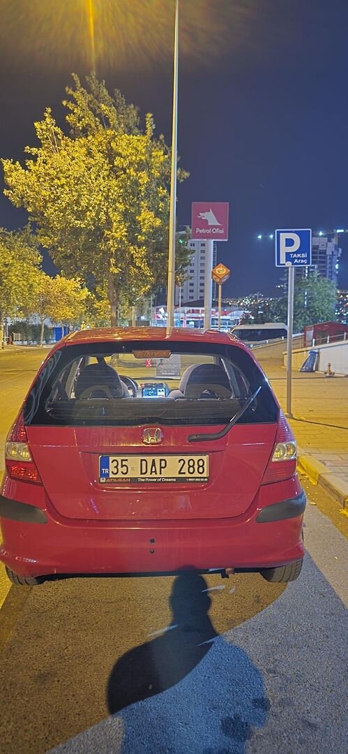 Sahibinden Honda Jazz 1.4 LS 2005 Model 3