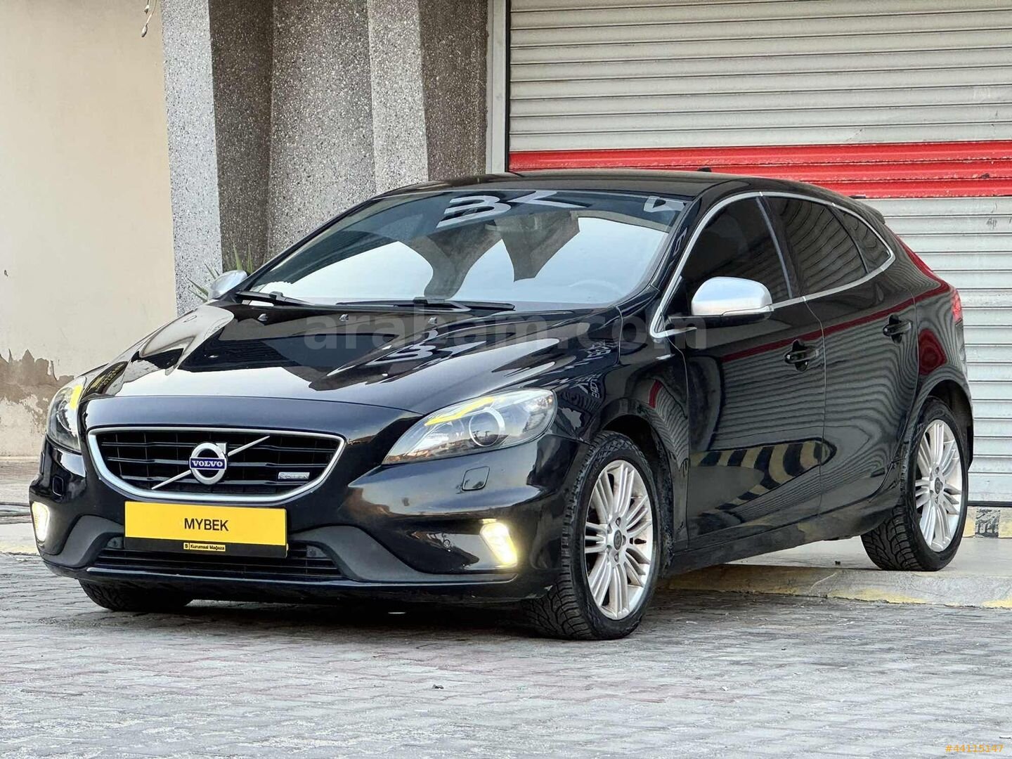 VOLVO V40 1.6D R-DESİNG DOLU DOLU DEĞİŞENSİZ 3
