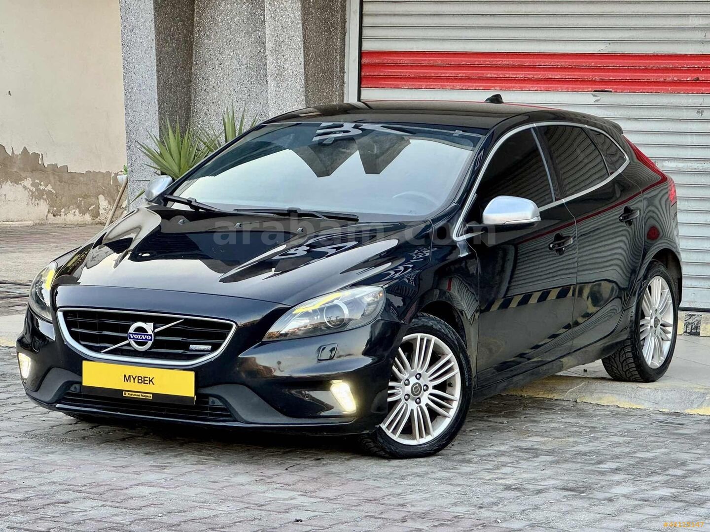 VOLVO V40 1.6D R-DESİNG DOLU DOLU DEĞİŞENSİZ 7
