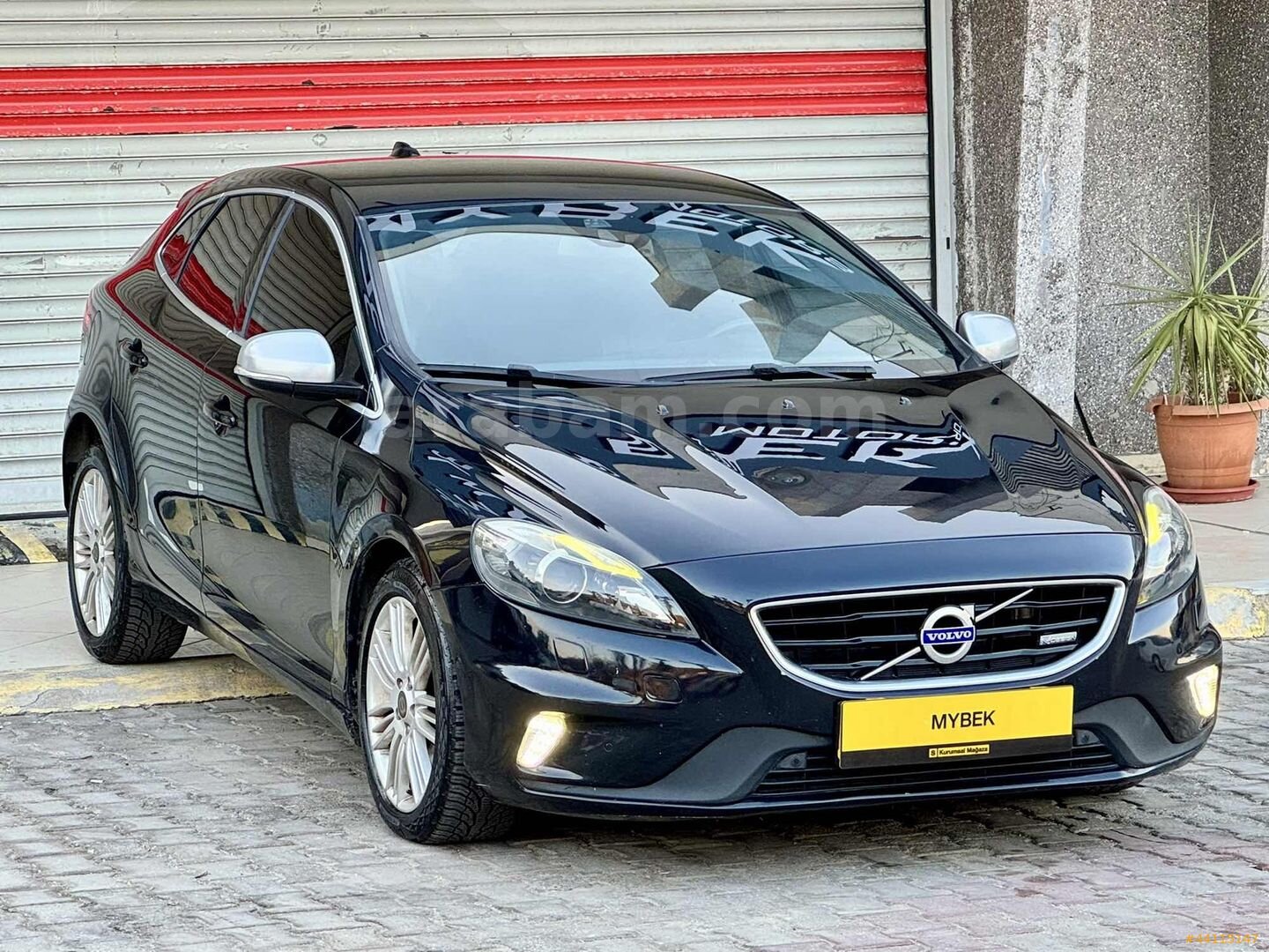 VOLVO V40 1.6D R-DESİNG DOLU DOLU DEĞİŞENSİZ 6