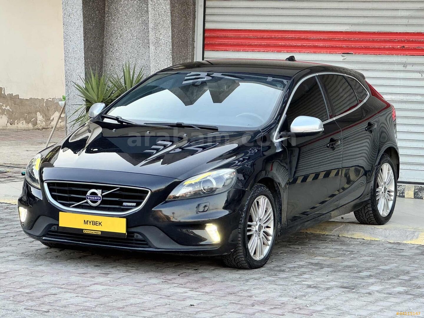 VOLVO V40 1.6D R-DESİNG DOLU DOLU DEĞİŞENSİZ 4