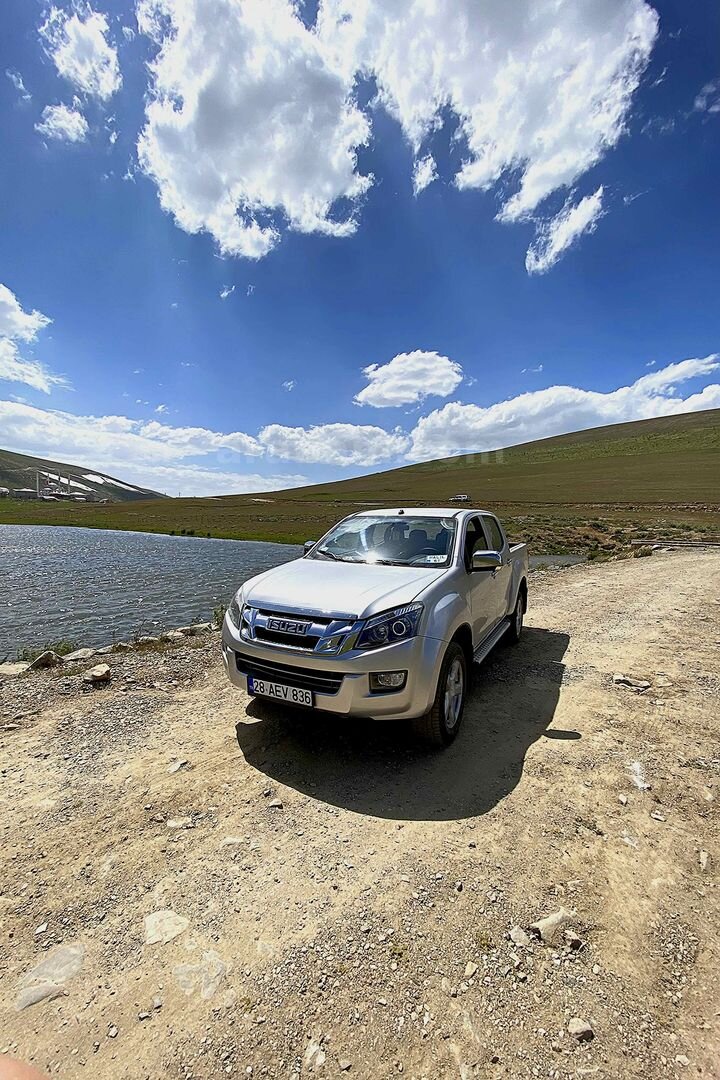 Sahibinden Isuzu D-Max 2.5 4x2 LTD 2017 Model 428.000 km Gri 1