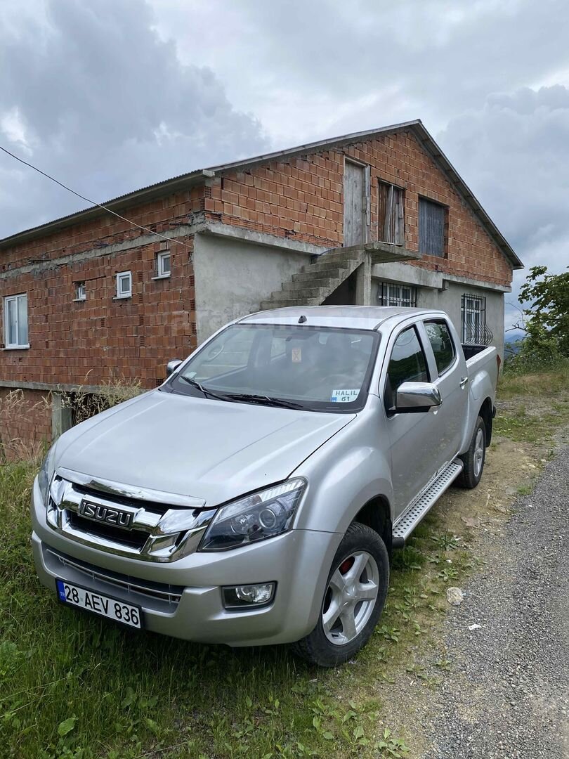 Sahibinden Isuzu D-Max 2.5 4x2 LTD 2017 Model 428.000 km Gri 6