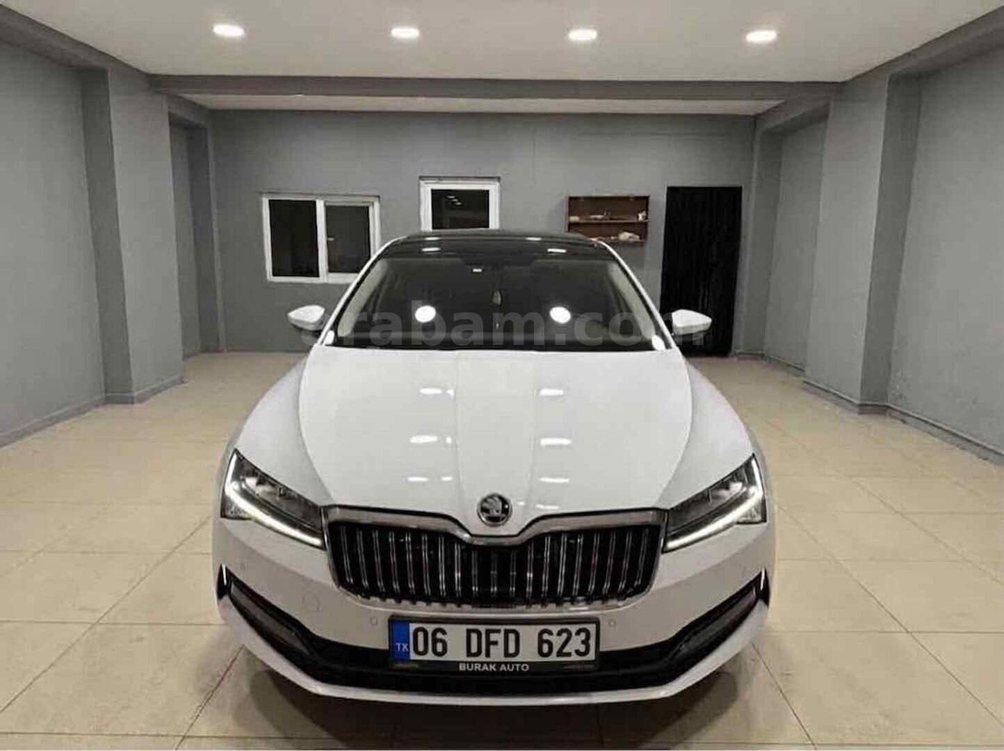 Sahibinden Skoda SuperB 1.5 TSI Elite 2022 Model 87000 km Beyaz 1