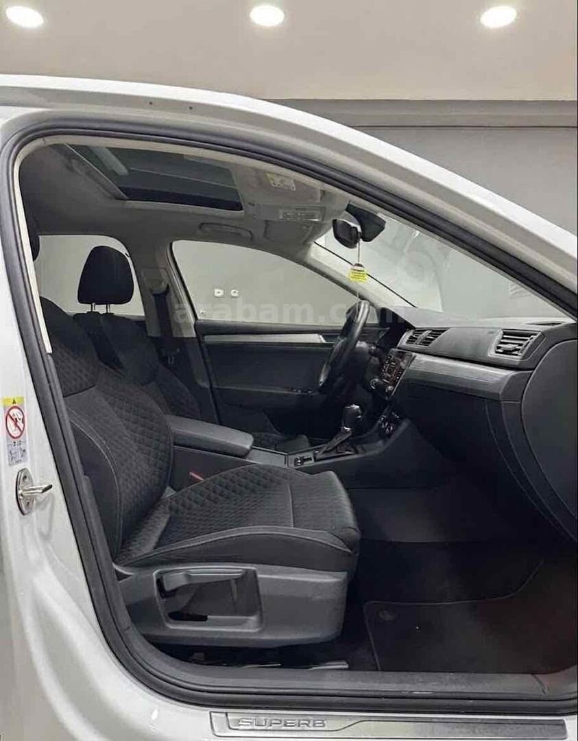 Sahibinden Skoda SuperB 1.5 TSI Elite 2022 Model 87000 km Beyaz 7