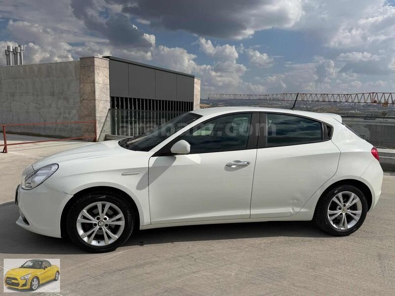 2014__İLK EL'den Alfa RomeO GiuliettA 1.4 T sirali Lpg 6