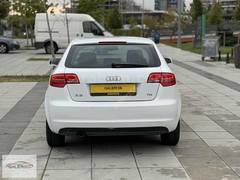 GALERİ55 TEN AUDİ A3 1.6 DİZEL OTOMATİK 144.000 KM DE 7