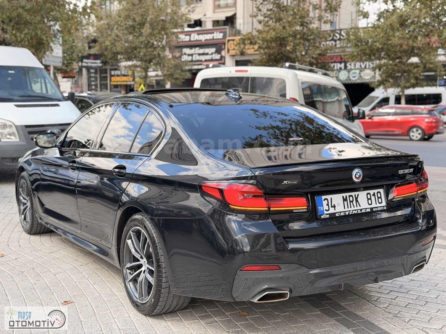 MEŞE MOTORS 2022 530İ X DRİVE 252 HP M SPORT İÇİ TABA + HARMAN 4