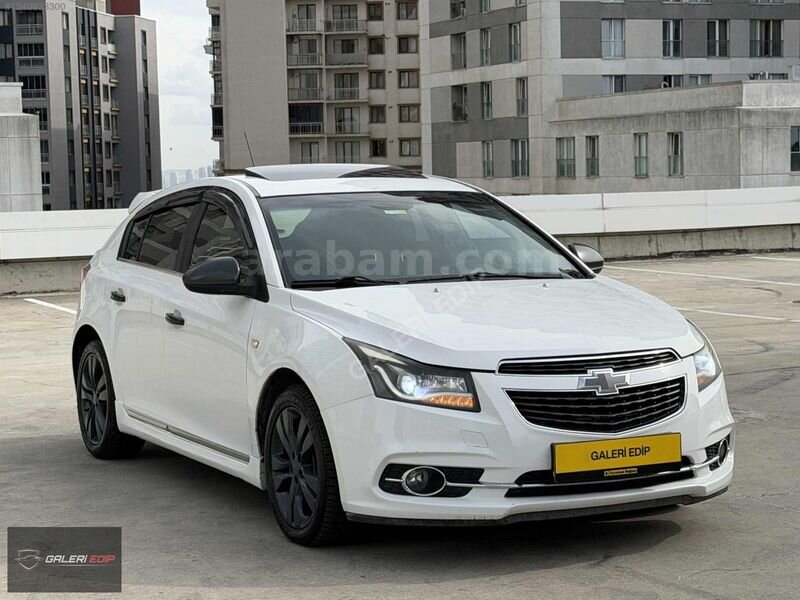 GALERİ EDİP TEN 2013CHEVROLET CRUZE OTOMATİK YAPILI SANROFLU
