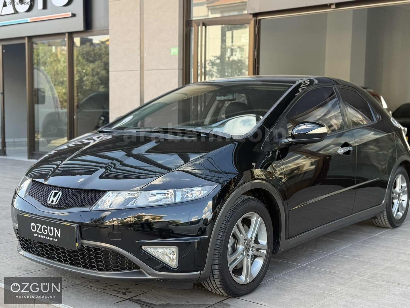 ÖZGÜN CİVİC 1.4 SPORT TR DE TEK SADECE 25.000KM EMSALSİZ KK 12AY 3
