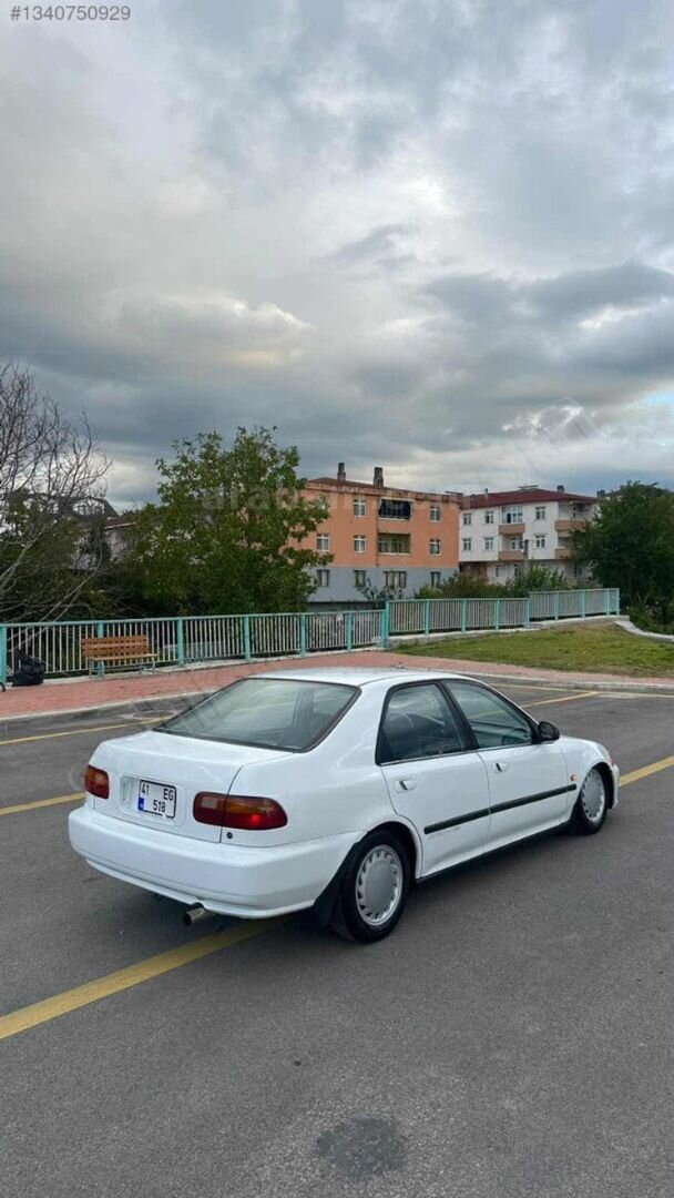 EMR CAR CİTY'den DOLU 1.6Sİ 3