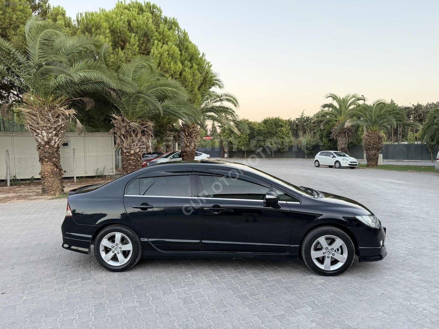 Değişensiz/Otomotik vites/sanroflu /GÜR OTOMOTİV 7