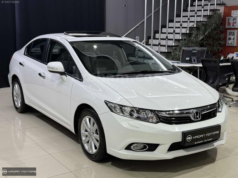 MADAN-2013 HONDA CİVİC 1.6İ-VTEC ELEGANCE 25.000 KM OTOMATİK