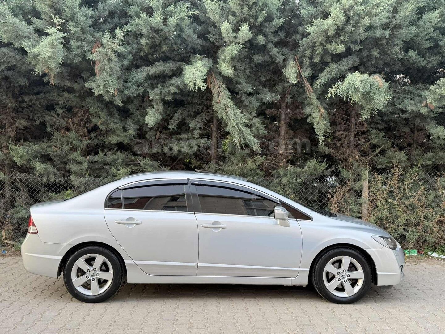 ÖZTÜRK'TEN HONDA CİVİC 1.6iVTEC ELEGANCE 3