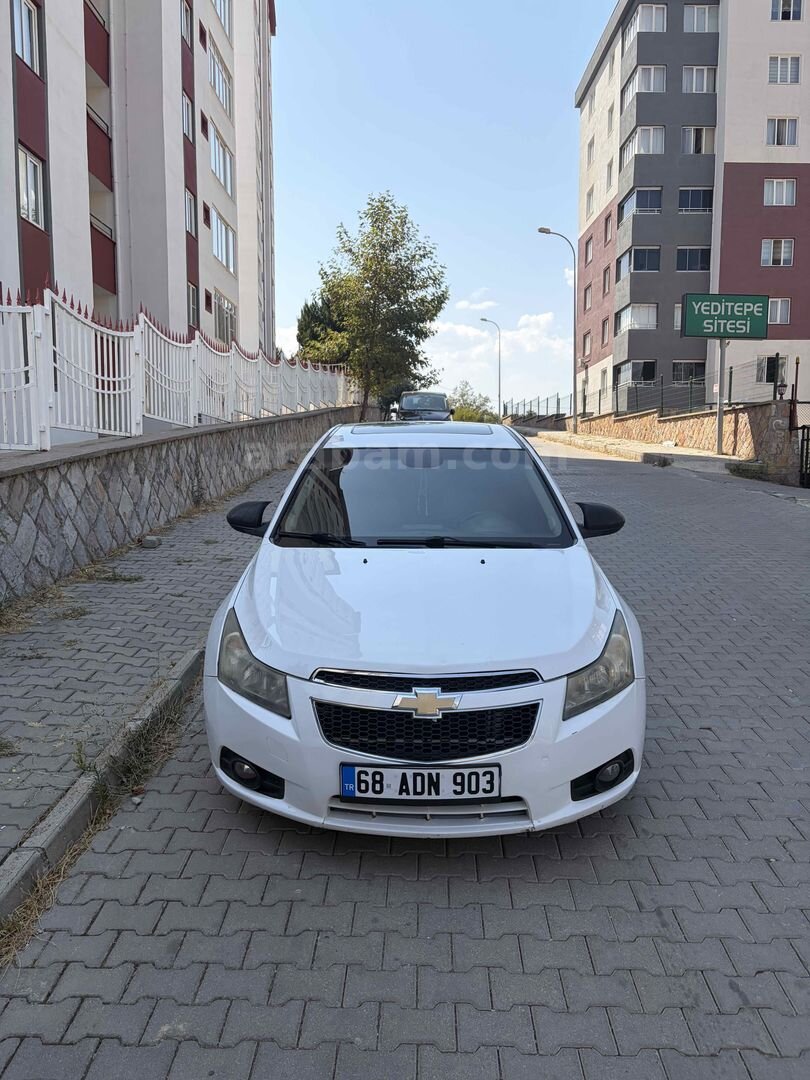 Sahibinden Chevrolet Cruze 1.6 LS Plus 2010 Model Gaziantep 217.777 km Beyaz 4