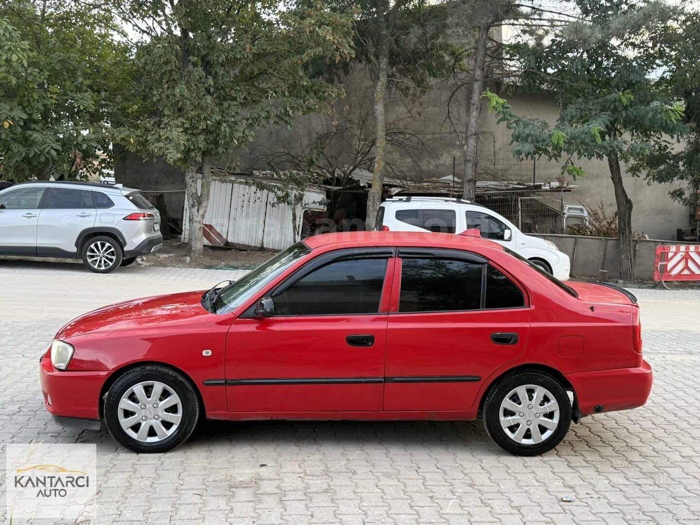 HYUNDAİ ACCENT 2001 MODEL KLİMALI 1.5 BENZİN/LPG 4