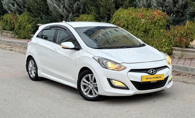ACİL SATILIK 2014 MODEL HYUNDAİ i30 1.6 STYLE BENZİN/LPG'Lİ