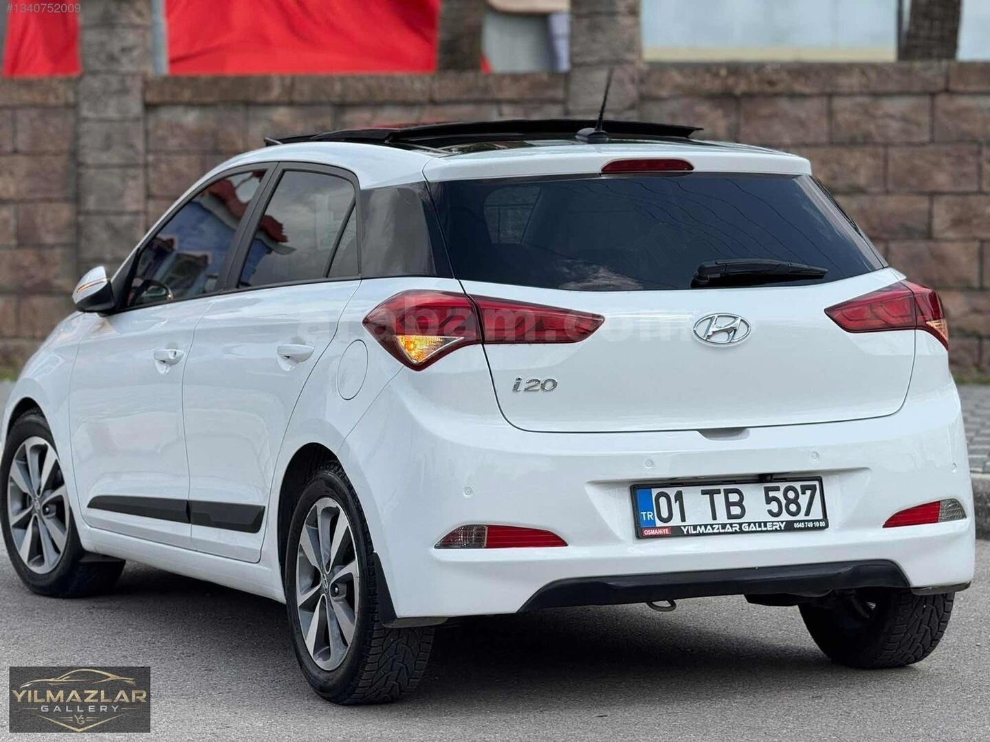 YILMAZLAR'DAN//2015 MODEL OTOMATİK CAM TAVAN HATASIZA YAKIN İ20 5