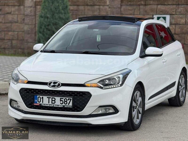 YILMAZLAR'DAN//2015 MODEL OTOMATİK CAM TAVAN HATASIZA YAKIN İ20 1