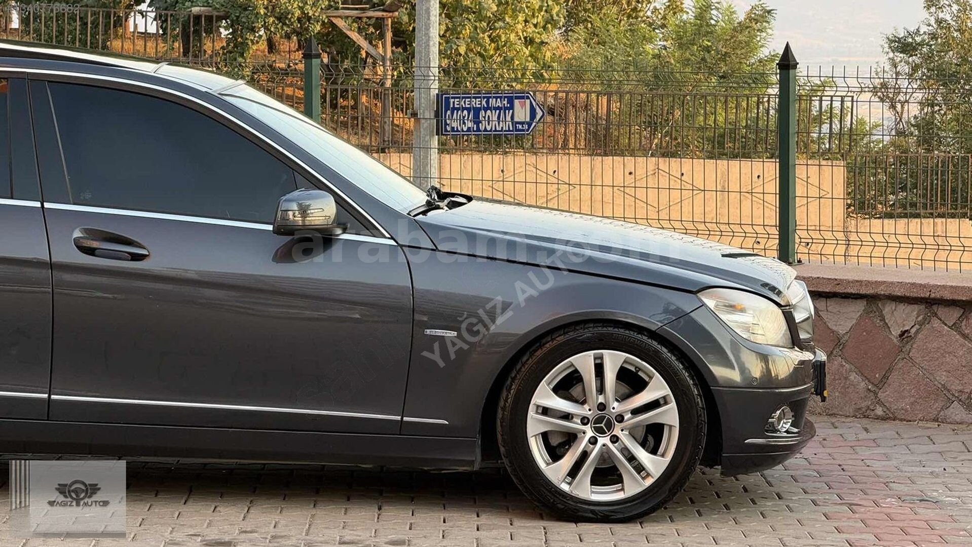 YAĞIZ AUTODAN 2010 c180 cam tavan benzin LPG 5
