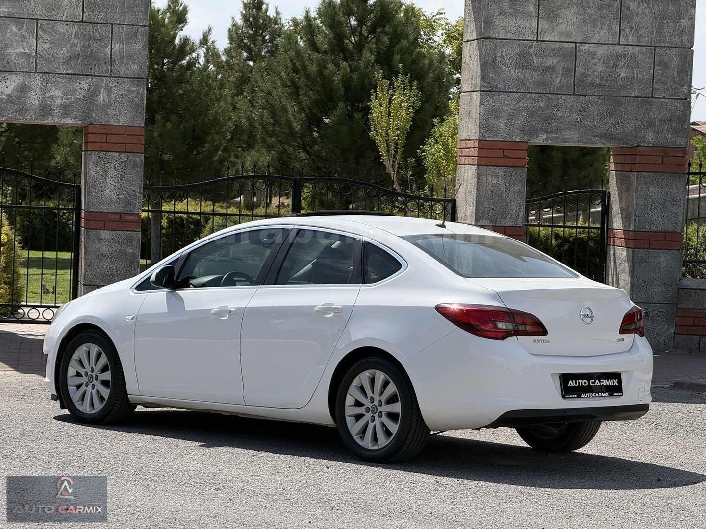 BOYASIZ HATASIZ TRAMERSİZ ASTRA 1.6 CDTI SPORT+SANRUF 165BİN KM 4