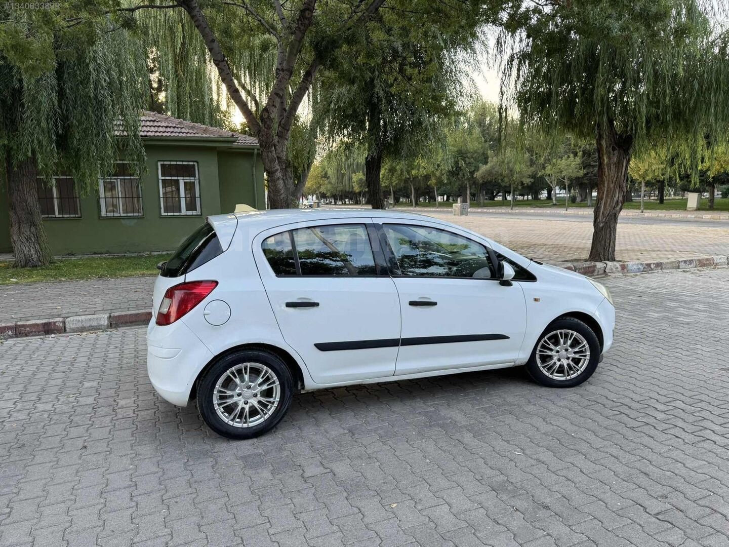 OTOMATİK BEYAZ KELEBEK 5