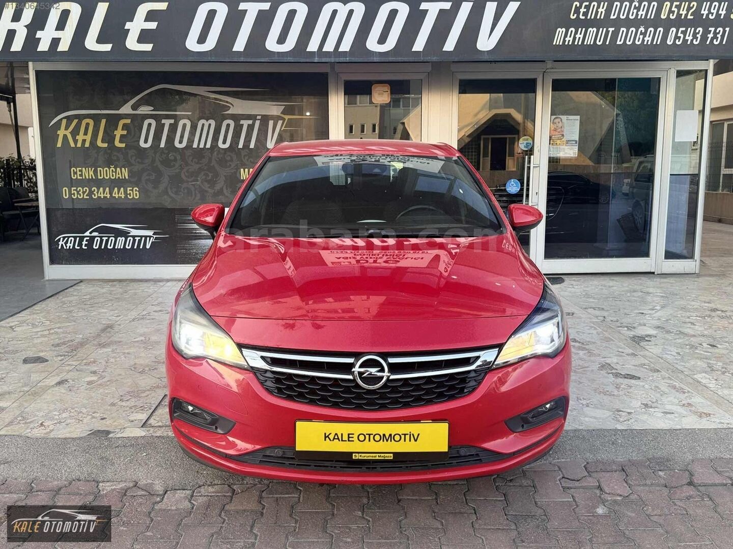 KALE'DEN ATEŞ KIRMIZISI OTOMATİK ASTRA 2