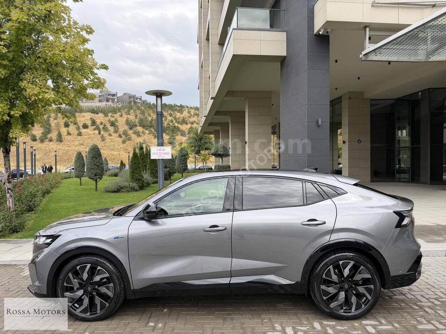 ROSSA MOTORS-2024 RENAULT RAFALE ESPRİT ALPİNE-AKS-36.000KM 4